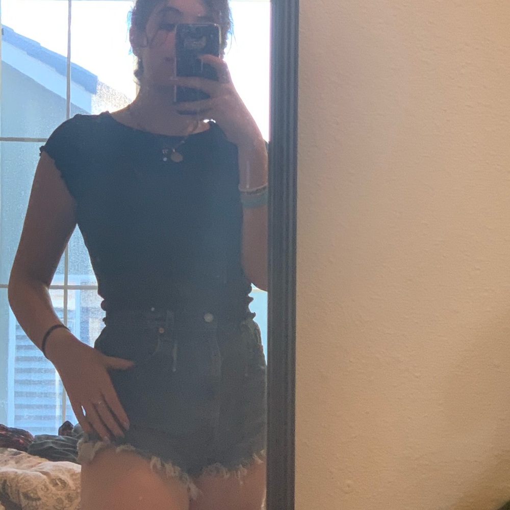 black billabong top